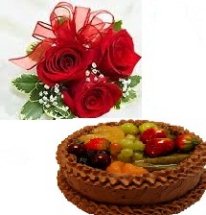 2 kg Chocolate fruit cake with 5 roses