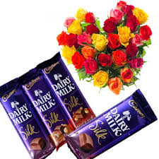 24 Mix roses heart with 4 silk chocolates