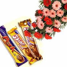 Bouquet  mixed  flowers+ chocolates
