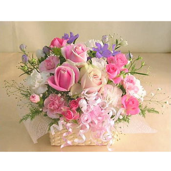 Bouquet  mixed roses and flowers