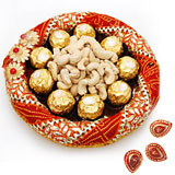 Ferrero rocher 9 pieces with cashews in a tray