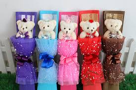 5 teddy bears with 5 different wrapping