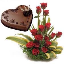 18 Red Roses basket 1 kg chocolate heart cake