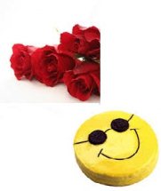 Eggless 1/2 kg smiley chocolate cake with 4 roses