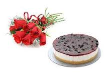 Half kg Blue Berry Cake 6 Red Roses