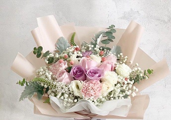 30 pastel flowers roses hand bouquet