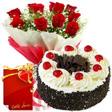 12 roses and 1/2 kg cake