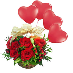 12 Red roses basket with 4 Air filled Red heart Balloons