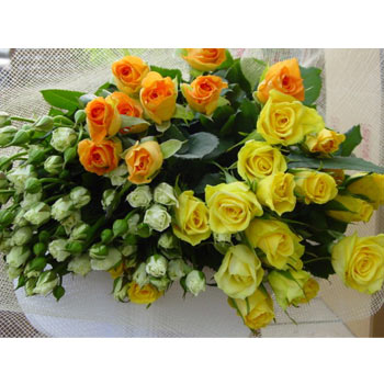 White yellow orange roses bouquet