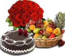 2 kg Fruit 20 flowers and 1 pound cake