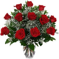 12 red roses vase