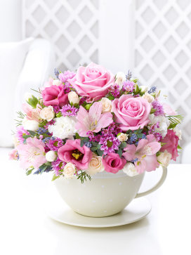 Teacup arrangement