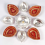 Set of 8 diyas